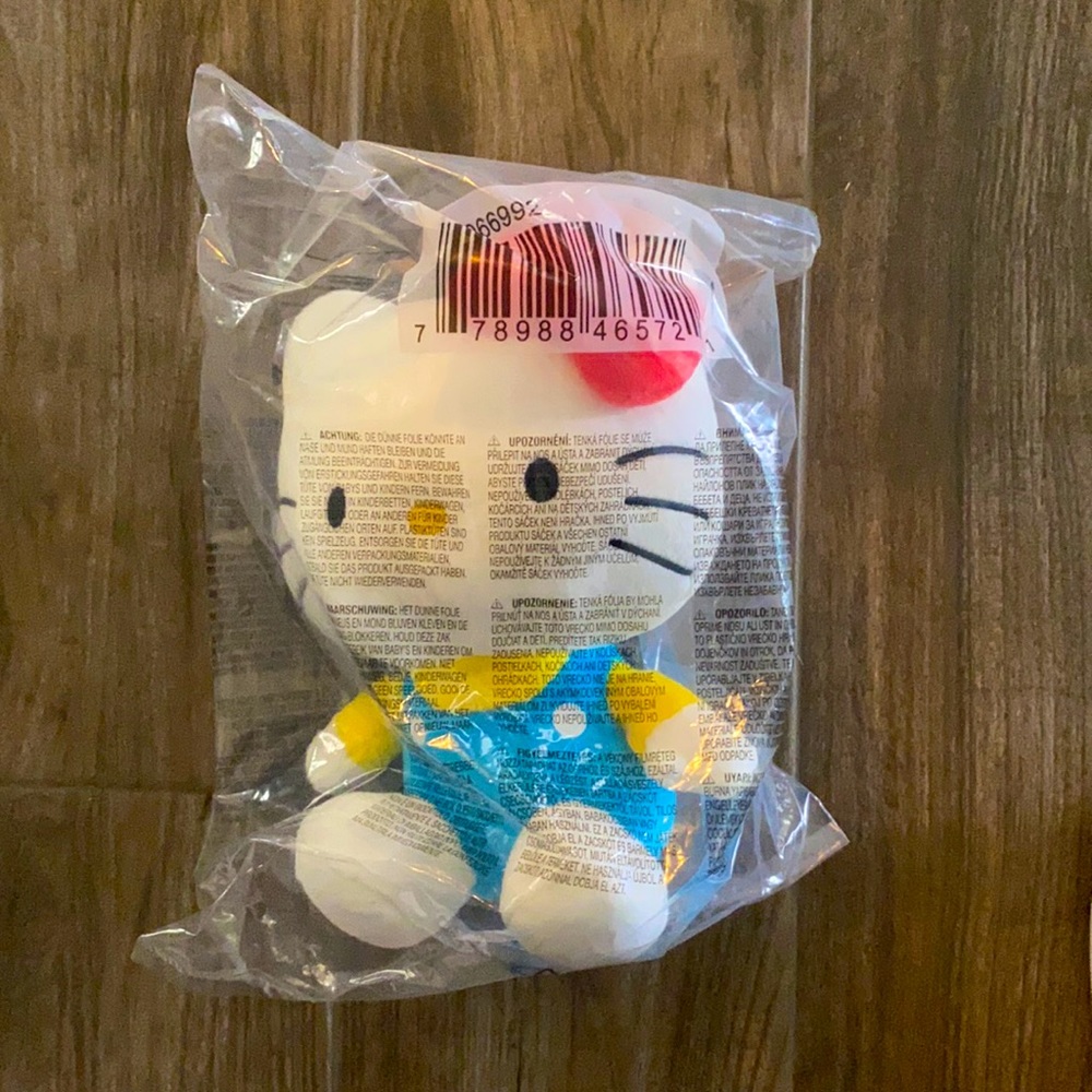 Sanrio Hello Kitty 7” plush ❤️sold❤️